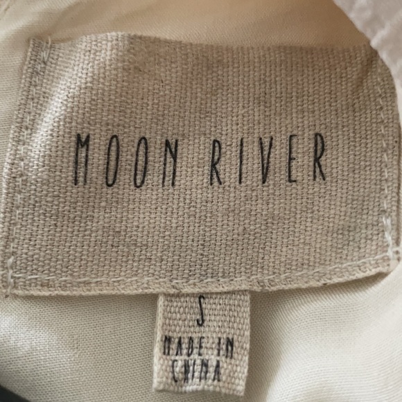 Cream Ruffle dress - Picture 8 of 9